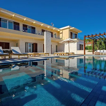 Villa Crystalsea 1 Infinity Heatedpool In Hvar *