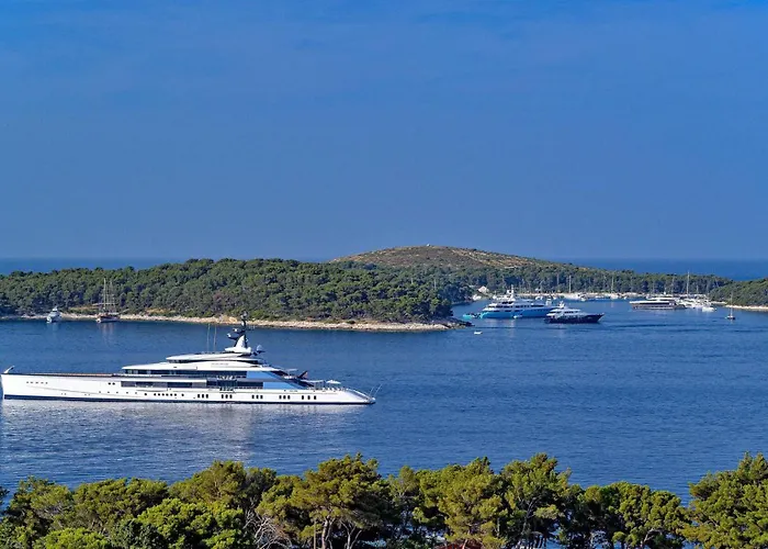 Crystalsea 1 Infinity Heatedpool In Hvar Χβαρ