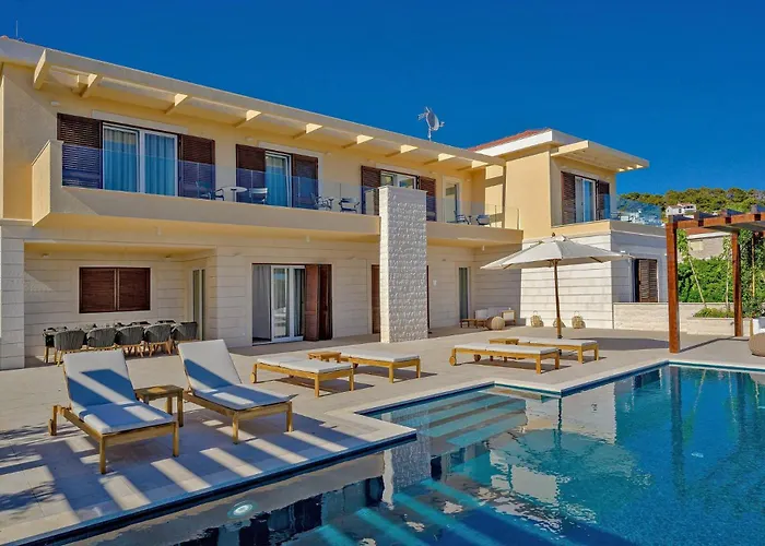 Crystalsea 1 Infinity Heatedpool In Hvar * Χβαρ