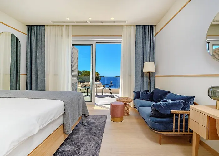 Crystalsea 1 Infinity Heatedpool In Hvar * Χβαρ