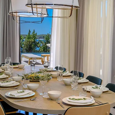 Villa Crystalsea 1 Infinity Heatedpool In Hvar Hvar Town