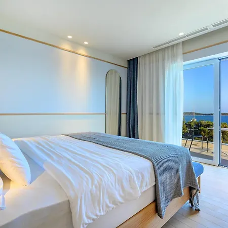 别墅 Crystalsea 1 Infinity Heatedpool In Hvar *