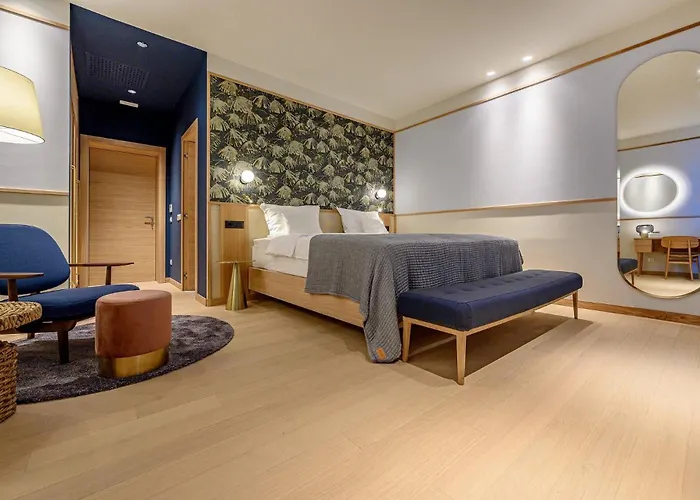 Crystalsea 1 Infinity Heatedpool In Hvar *